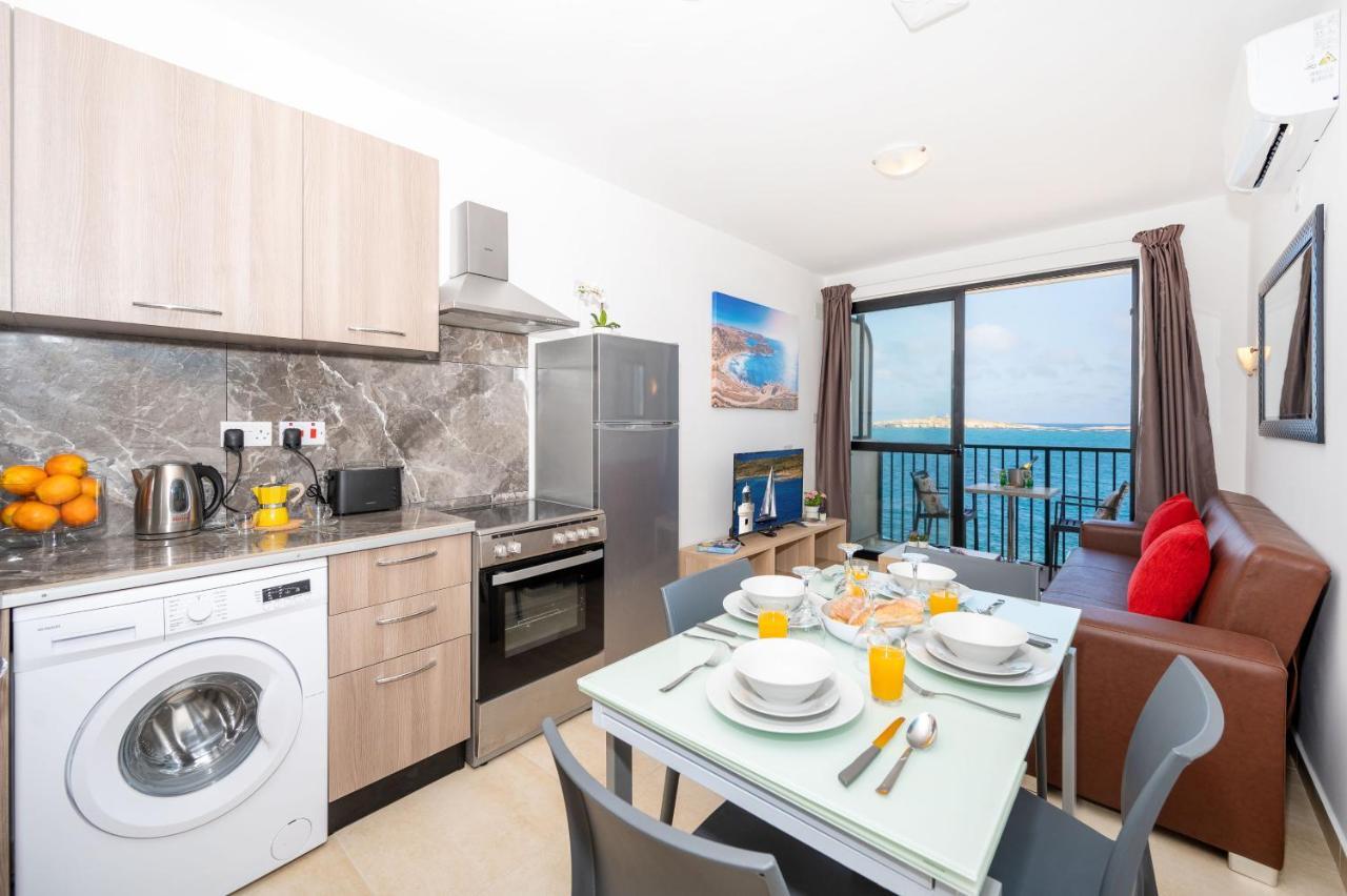 Islet Promenade Seafront 1 Bedroom Apartment With Sea View Balcony By Getawaysmalta Сент-Полс-Бей Экстерьер фото